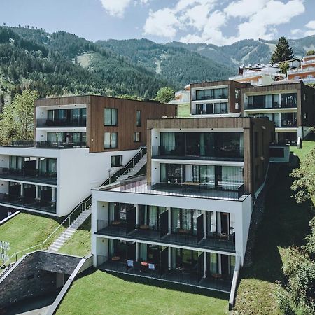 Nikolaus By Avenida Panoramic Wellness Suites Zell am See Exterior photo