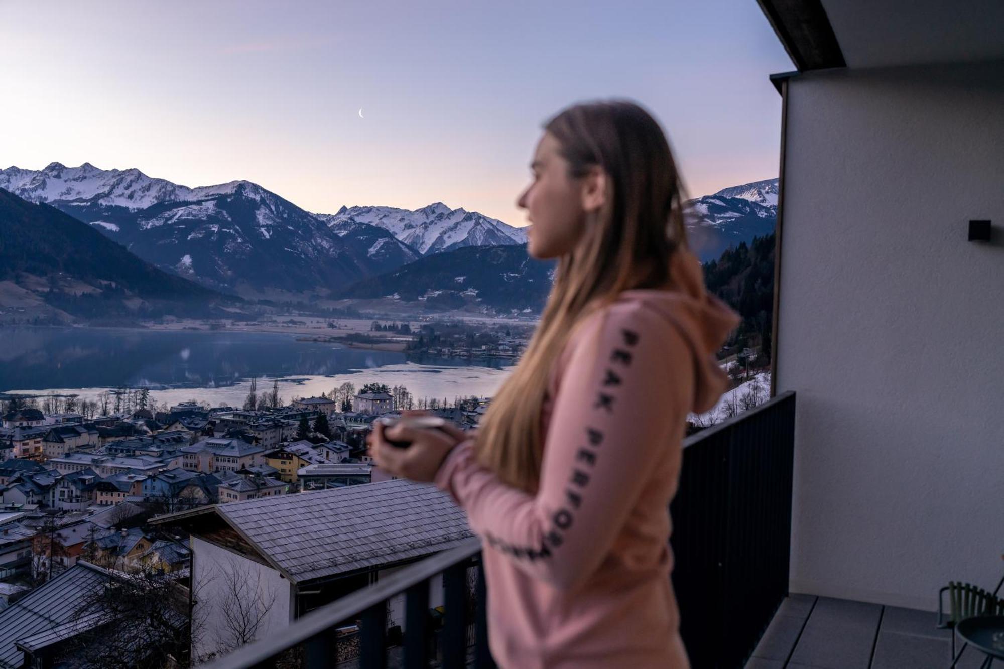 Nikolaus By Avenida Panoramic Wellness Suites Zell am See Exterior photo