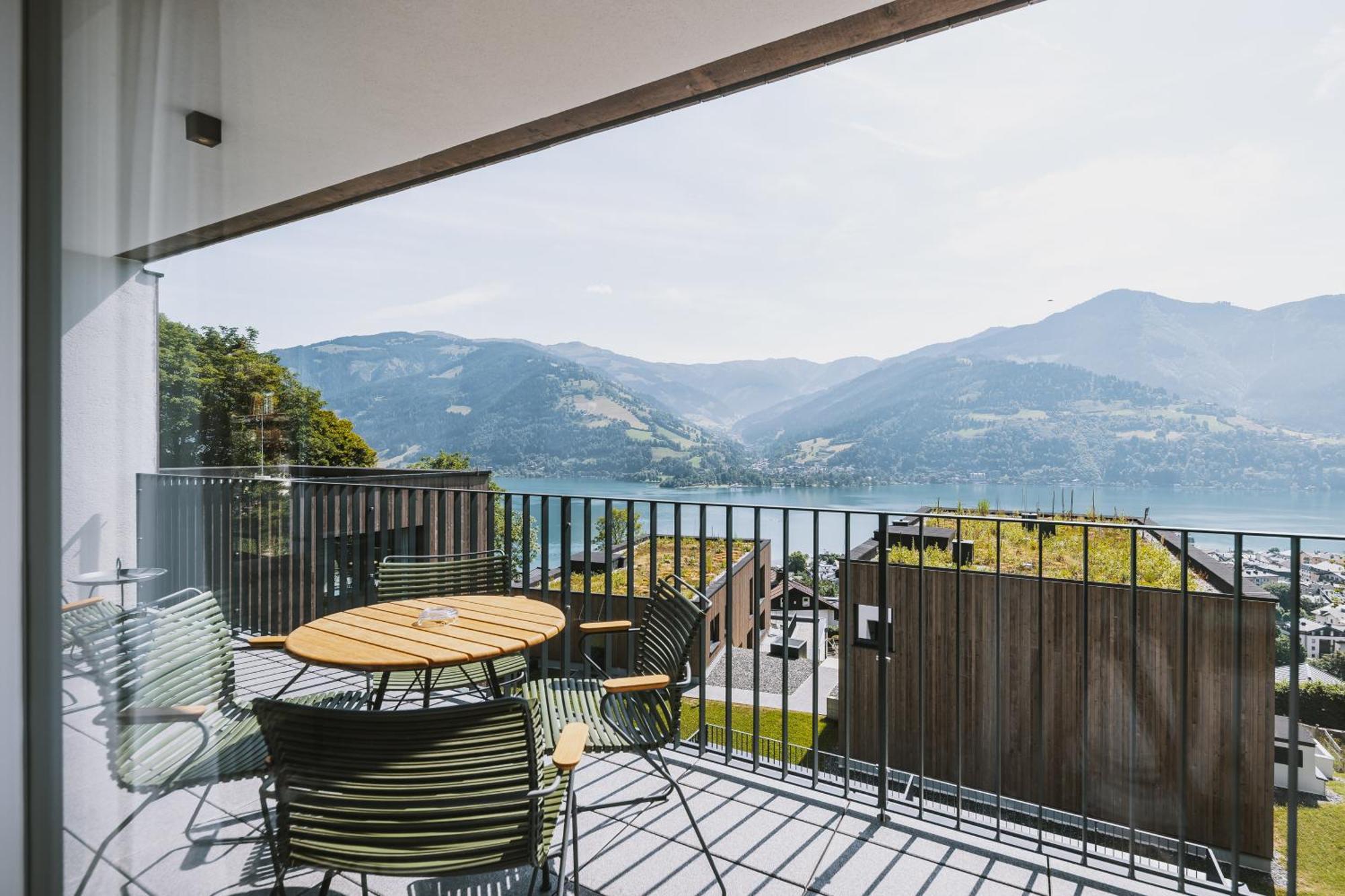Nikolaus By Avenida Panoramic Wellness Suites Zell am See Exterior photo