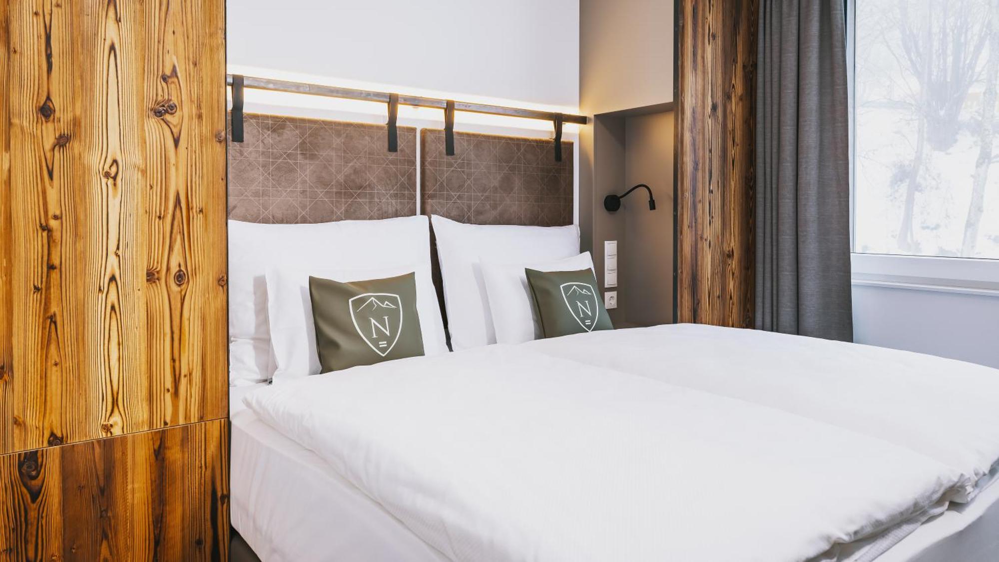Nikolaus By Avenida Panoramic Wellness Suites Zell am See Exterior photo