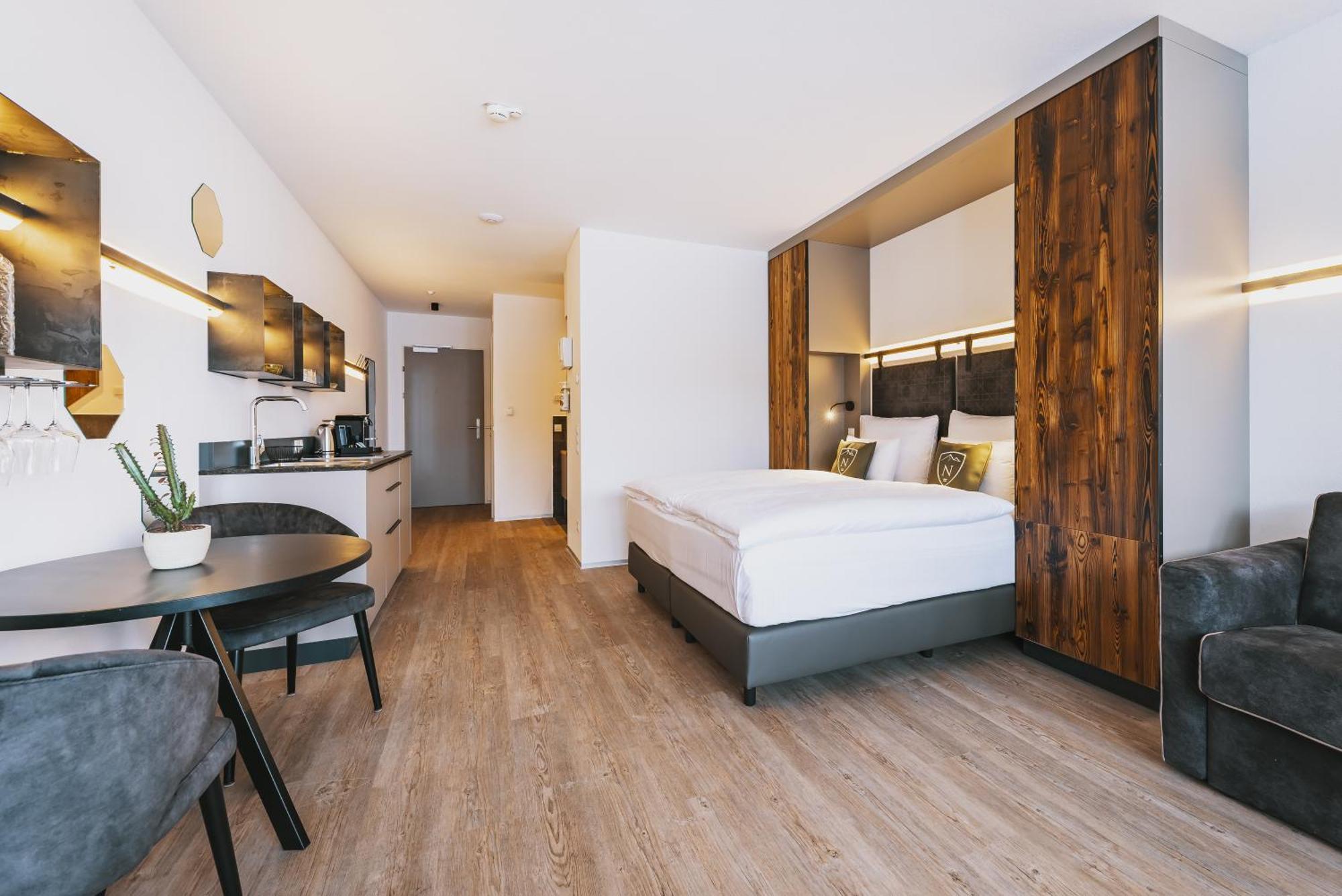 Nikolaus By Avenida Panoramic Wellness Suites Zell am See Exterior photo