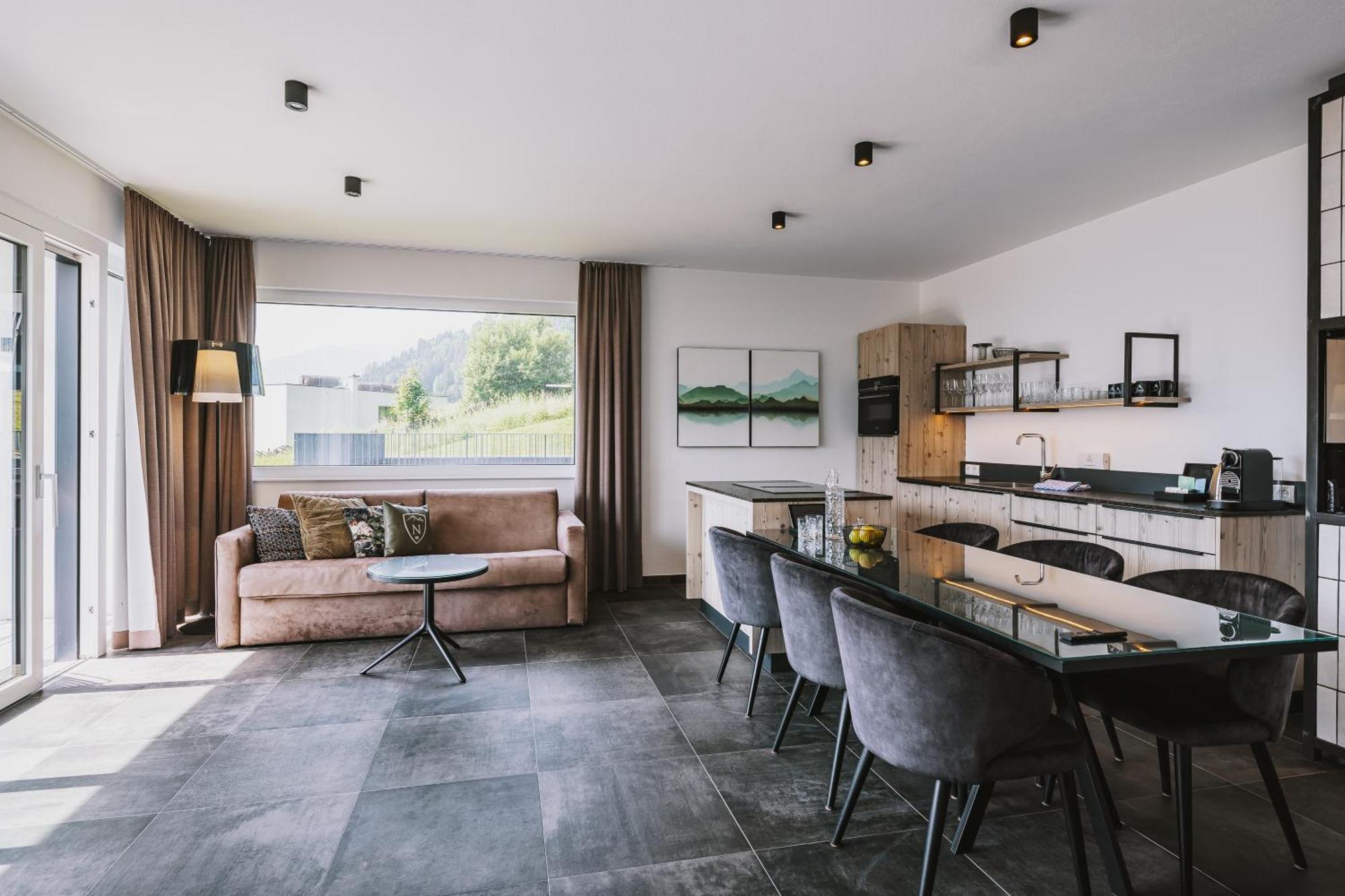 Nikolaus By Avenida Panoramic Wellness Suites Zell am See Exterior photo